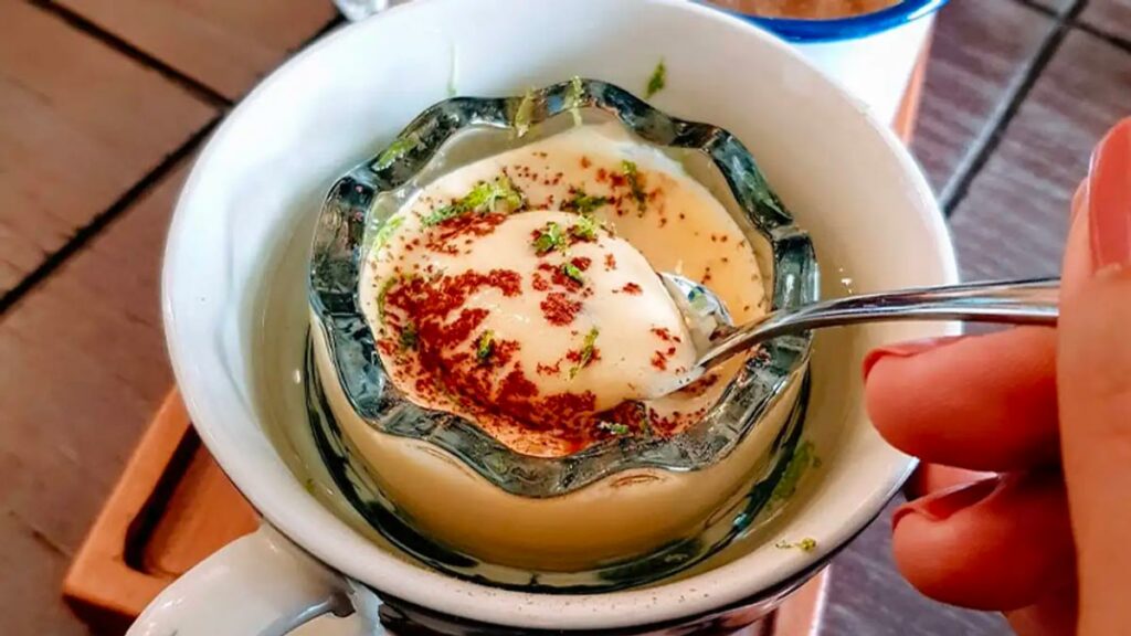 Top 10 quán cà phê trứng thơm ngon hút khách nhất Sài Gòn Phin Xanh Vietnamese Coffee & Tea